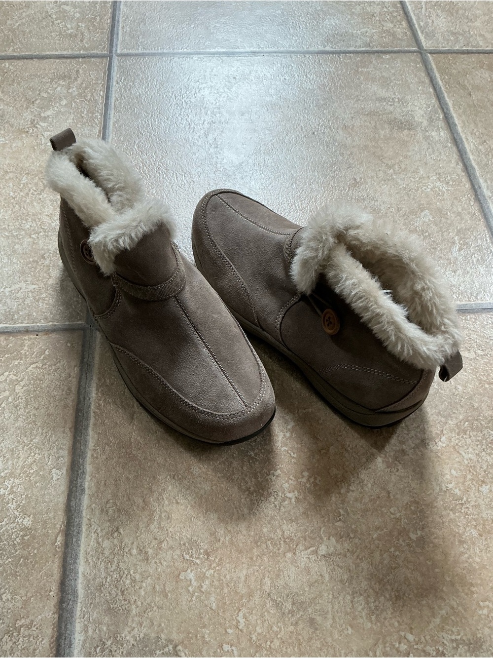 Women’s Faux Fur Lined Ankle Slippers - Taupe